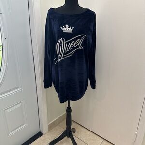 Navy Blue 'Queen' Graphic Sweatshirt